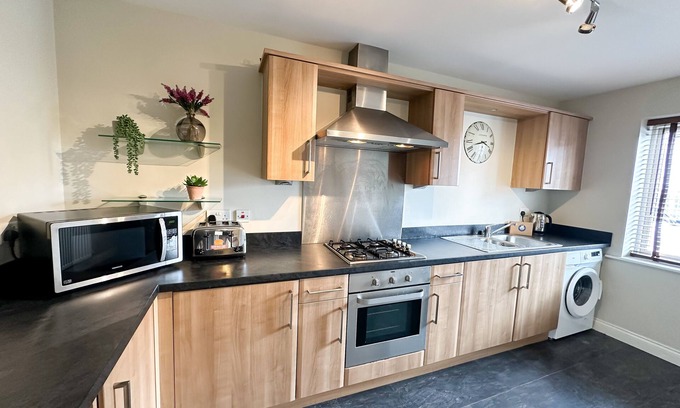 Billingham House | Geranium House by Blue Skies Stays