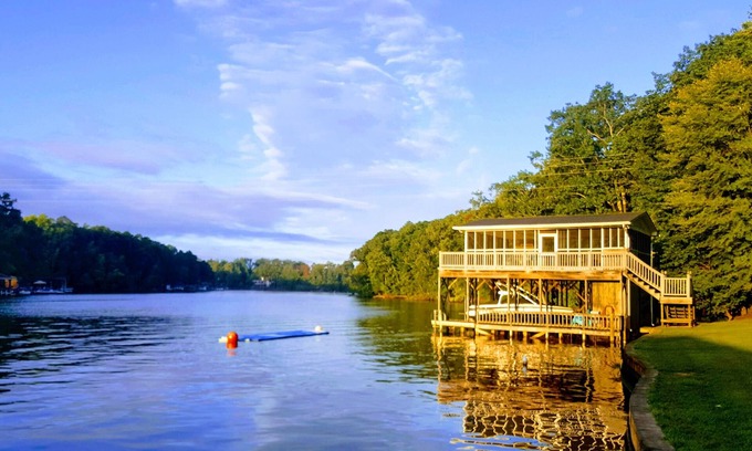 Mount Gilead House | Get away from it all - Life is GOOD at the Lake!