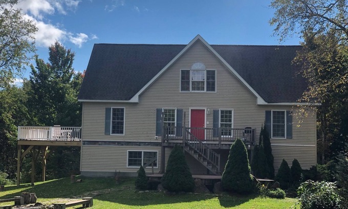 Searsburg Ski Chalet | Get away to the '‘High Country’' in Southern Vermont