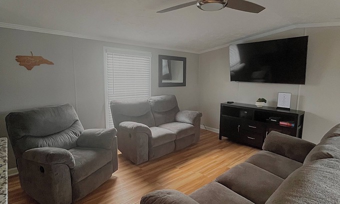 Elroy House | Getaway At Forrest