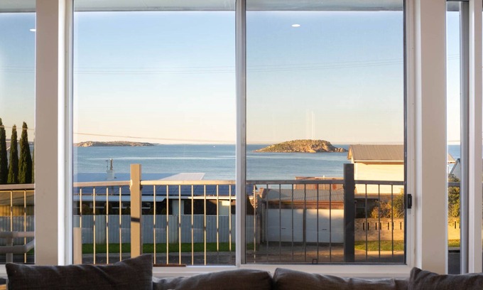 Encounter Bay House | Getaway on Investigator