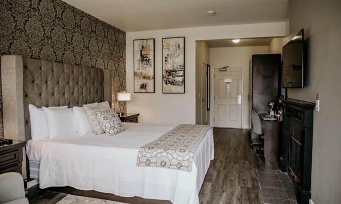 Geyserville Hotel | Geyserville Inn