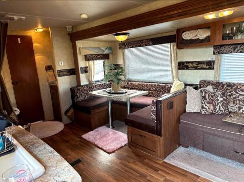 Bullhead City Villa | Gilligan's Island Fishing Jetski Shipwreck Oasis