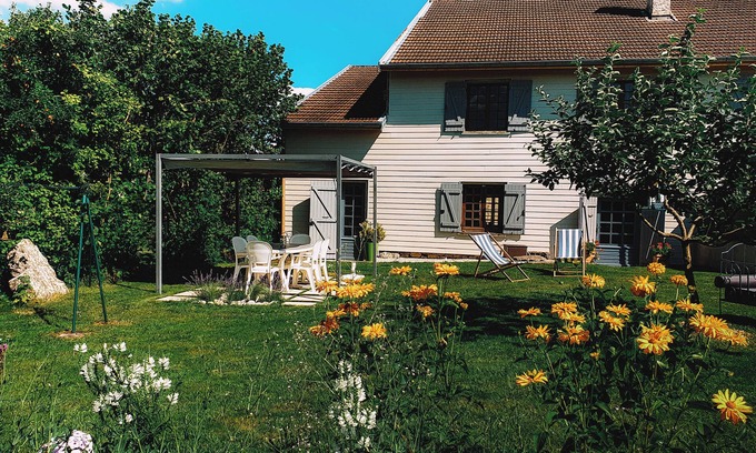 Largillay-Marsonnay House | Gite du Lac - Lake Vouglans