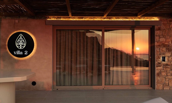 Naxos Town Villa | GkF Luxury Villas - 2 Bedroom Cave Villa