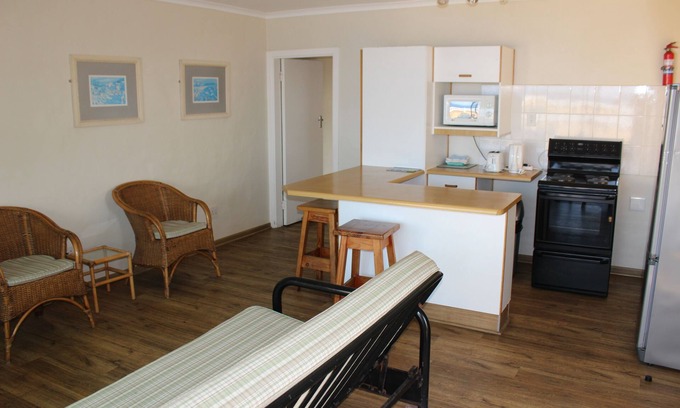 Leisure Crest Apartment | Glenmore Sands