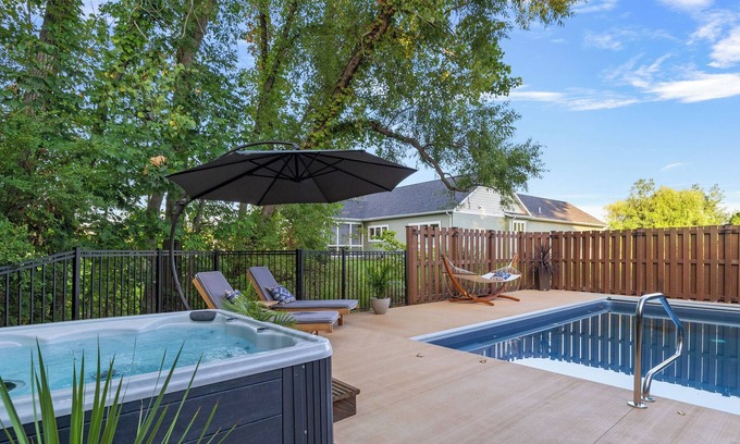 Harbert House | Glorious Getaway Retreat w/ Pool, Hot Tub and Pizza Oven!