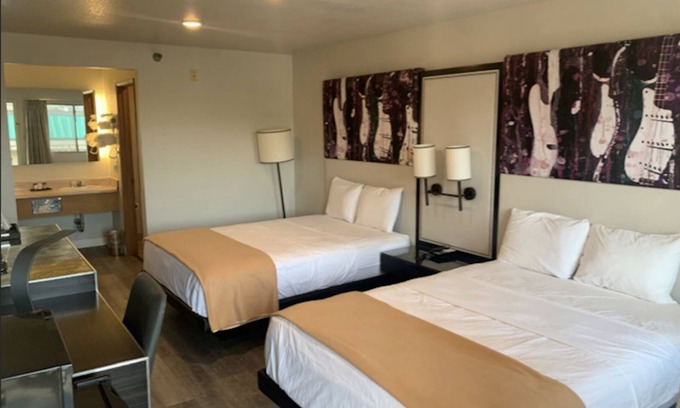 El Paso Hotel | GO2 Inn & Suites by Relianse