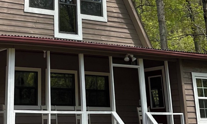 Upper Peachtree Cabin | Godin's Get A Way, Creekside cabin, Relax in Murphy, NC. Close to everywhere!