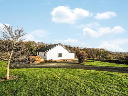 Trevor House | Godre'r Coed