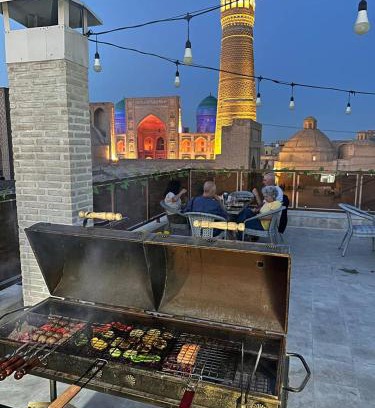 Bukhara Hotel | Golden Minaret with Restaurant