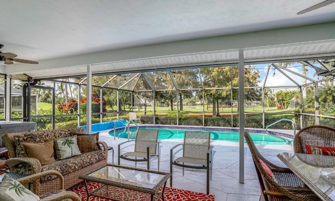 Lely Golf Estates House | Golf-Course Oasis