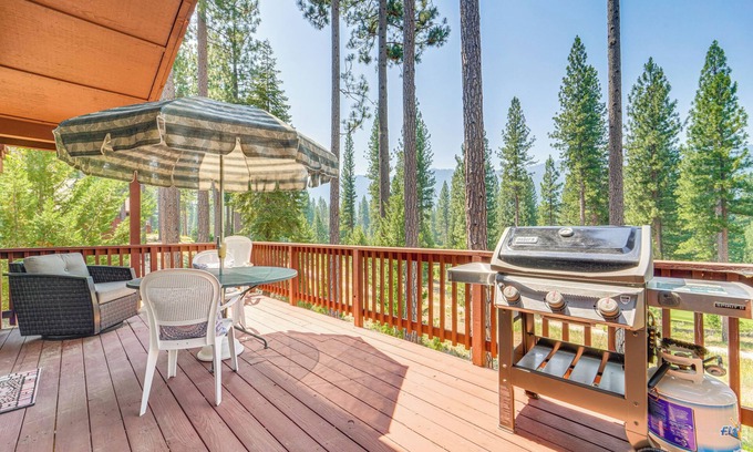 Whitehawk House | Golf & Mountain Views - Retreat in Clio