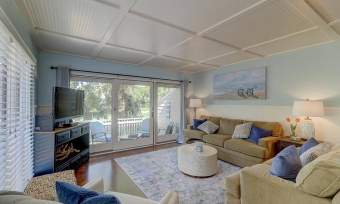 Isle of Palms House | Golf View, Pool, Pickleball, Stocked kitchen - 52 Fairway Dunes