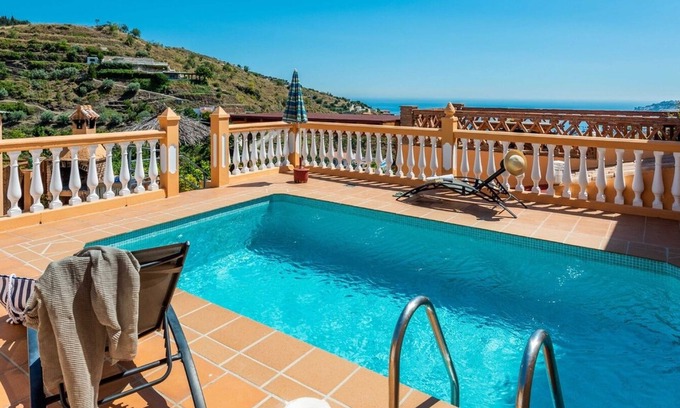 Itrabo Villa | Gonzalez Almuñécar by Ruralidays