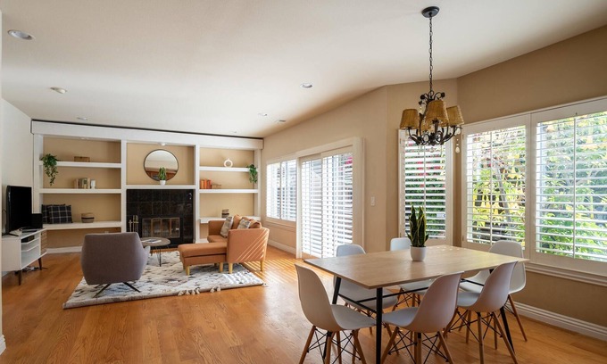 Carmine - Parkmont House | Gorgeous 4BR House in San Jose