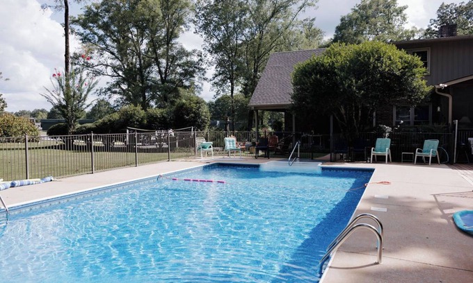 Montevallo Cabin | Gorgeous 6 bedroom home with game room, POOL, FISHING POND & PICKLE BALL court