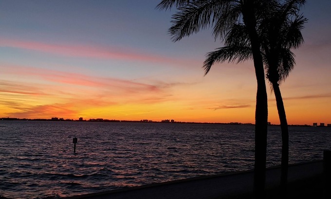 Bayway Isles Condo | Gorgeous and updated waterfront condo!