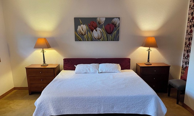 Lake Wildwood Cabin | Gorgeous Gated Private Suite in Wood Cabin ~ Lake Wildwood ~ Golf & Yuba River