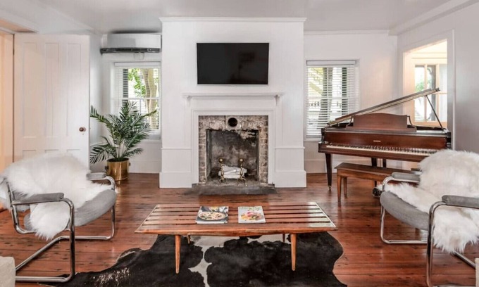 Harleston Village Apartment | Gorgeous Historic 1BR Apt in the Heart of DT Chs