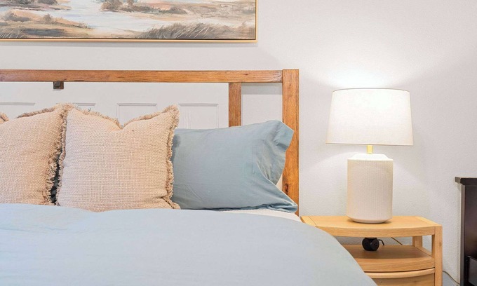 Table Rock House | Gorgeous Lake View! Indoor Pool! 5 Min to Branson Strip!