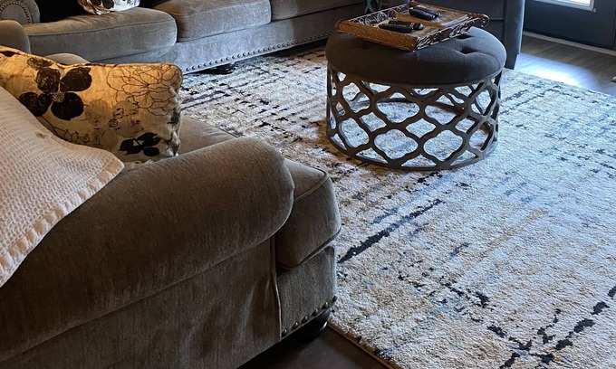 Talladega Condo | Gorgeous lakefront with 3 bedrooms