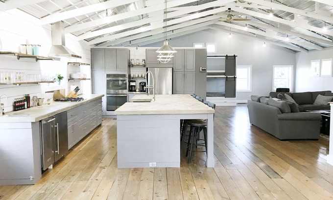 Culver House | Gorgeous Loft in Culver- Close to Culver Academies & Lake Maxinkuckee