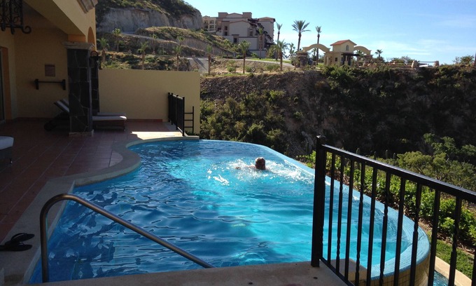 Paraiso Escondido Villa | Gorgeous Montecristo Estates Villa