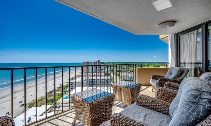 Myrtle Beach Condo | Gorgeous Oceanfront 2/2 on the 16th Floor - by Luxury Beach Rentals