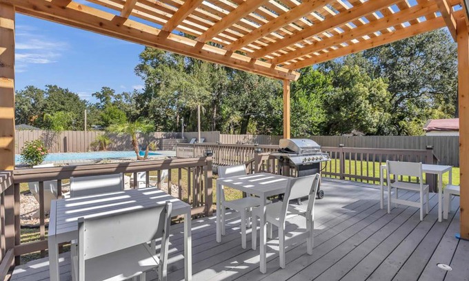 St. Nicholas House | Gorgeous Pool Home - 5 Min from San Marco