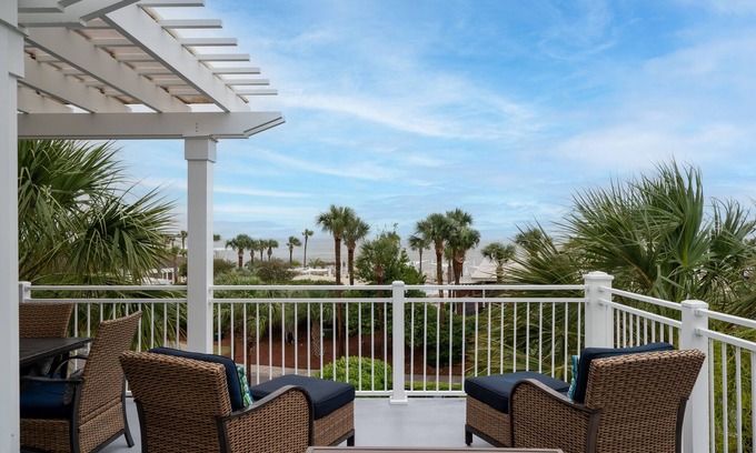 Seabrook Island House | Gorgeous Remodeled Atrium! 2nd Floor Ocean Views! Amenity Cards!