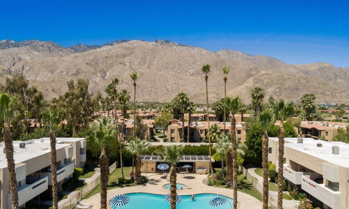 Baristo Condo | Gorgeous Renovated Palm Springs Condo Jan 2026 just opened up!