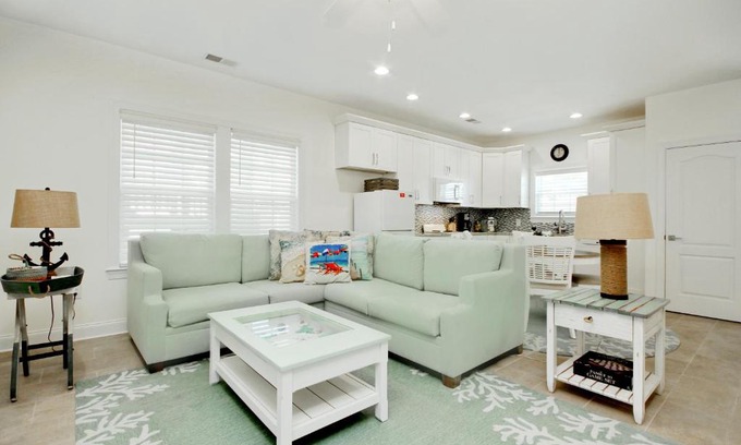 Atlantic Beach Apartment | Grace by the Sea