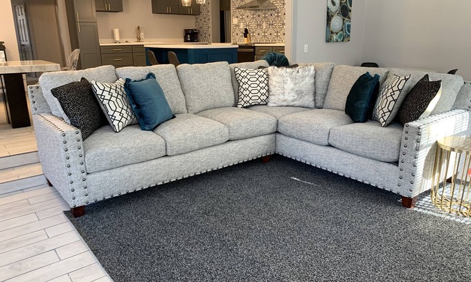 Whitehaven House | Graceland is a 2 minute drive away! 🔥Hot Tub🔥