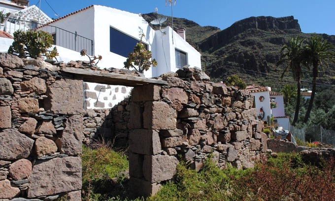 Temisas Cottage | Gran Canaria for rent: Country house in mountains with spectacular views.