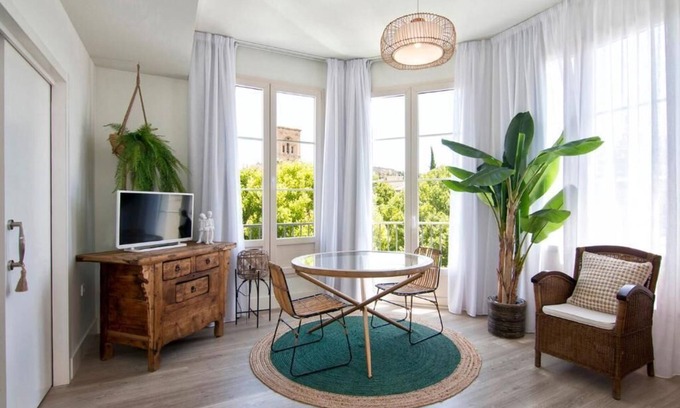 Centro - Sagrario Apartment | Granada Luxury Boho Chic Suite