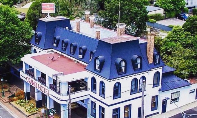 Healesville Hotel | Grand Hotel Healesville