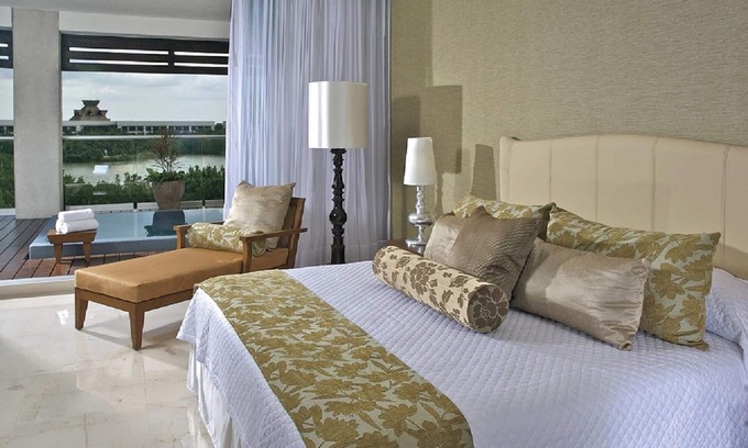 Villa Juarez Resort | Grand Luxxe 2 Bedroom Suit 10/26 - 11/02