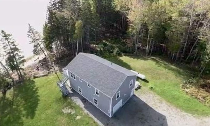 Prospect Harbor House | Grand Marsh Bay most private waterfront home. Protected habitat - Kayaks Incl