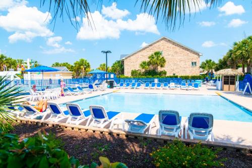 Surfside Beach House | Grand Palms Resort Villa w Lazy River