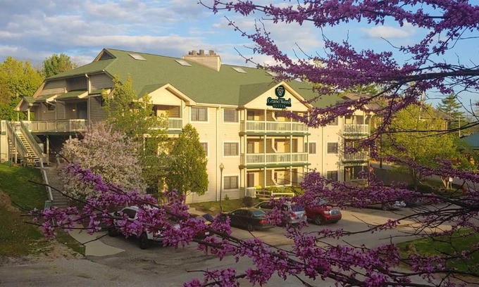 Nashville Hotel | Grand Wood Suites