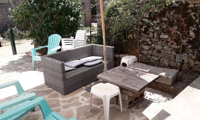 Bastelica House | Grande Maison en Pierre de 8 Chambres au Coeur du Village de Bastelica