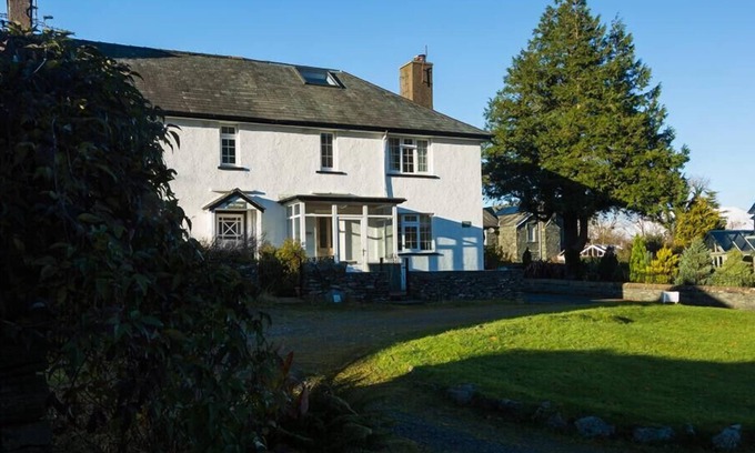 Borrowdale Cottage | GRANGE FELL (BORROWDALE), pet friendly, with open fire in Keswick