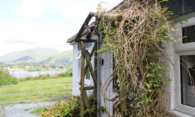 Grasmere Cottage | Grasmere View Grasmere - a cottage that sleeps 2 guests in 1 bedroom with stunning lake view