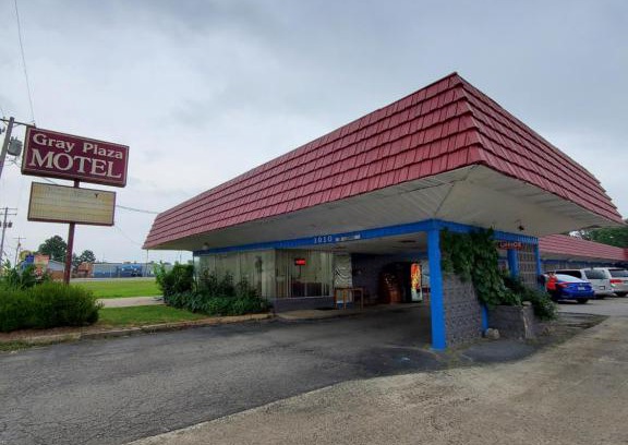 West Frankfort Hotel | Gray Plaza Motel West Frankfort