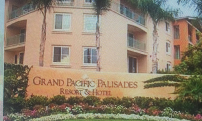 Carlsbad Villa | Great 2 Bd and 2 Bt 1 king bed, 1 full bed, 1 twin bed sofa bedn Private Patio