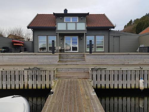 Farsund House | Great cabin by the sea Farsund