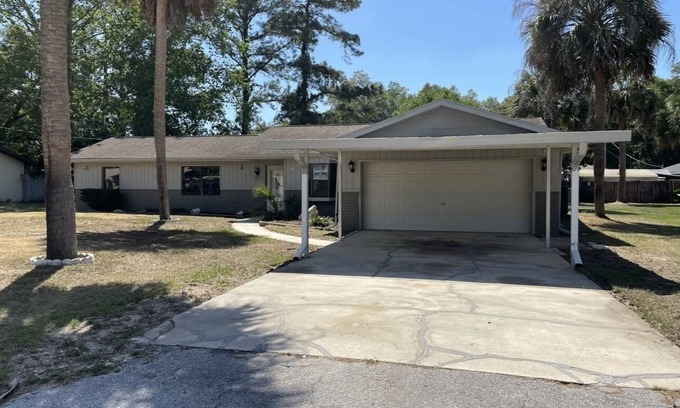 Belleview Heights House | Great Comfy house 10 minutes from The Villages & Ocala - Great for travelers!