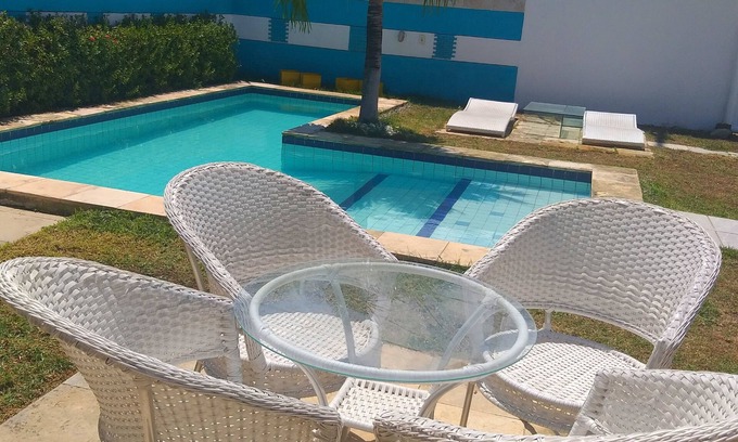 Jardim America House | Great house with pool 500m from the sea