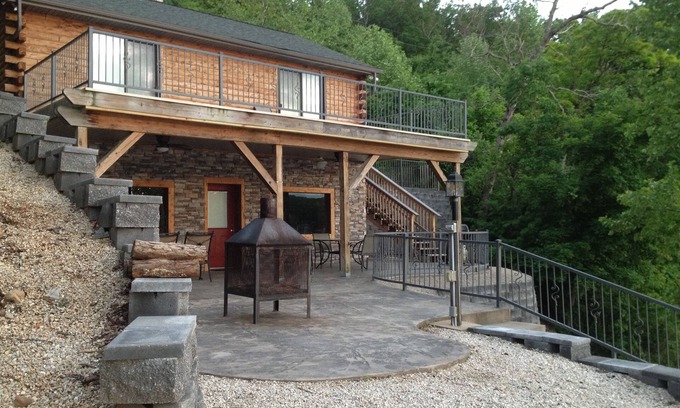 Roach House | Great lakefront Log Home